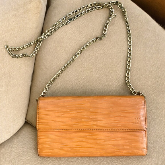 Authentic Louis Vuitton Sarah Epi leather long wallet mini crossbody orange gold - Picture 1 of 11
